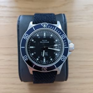 Glycine Combat Sub 42 Swiss made mechanical watch